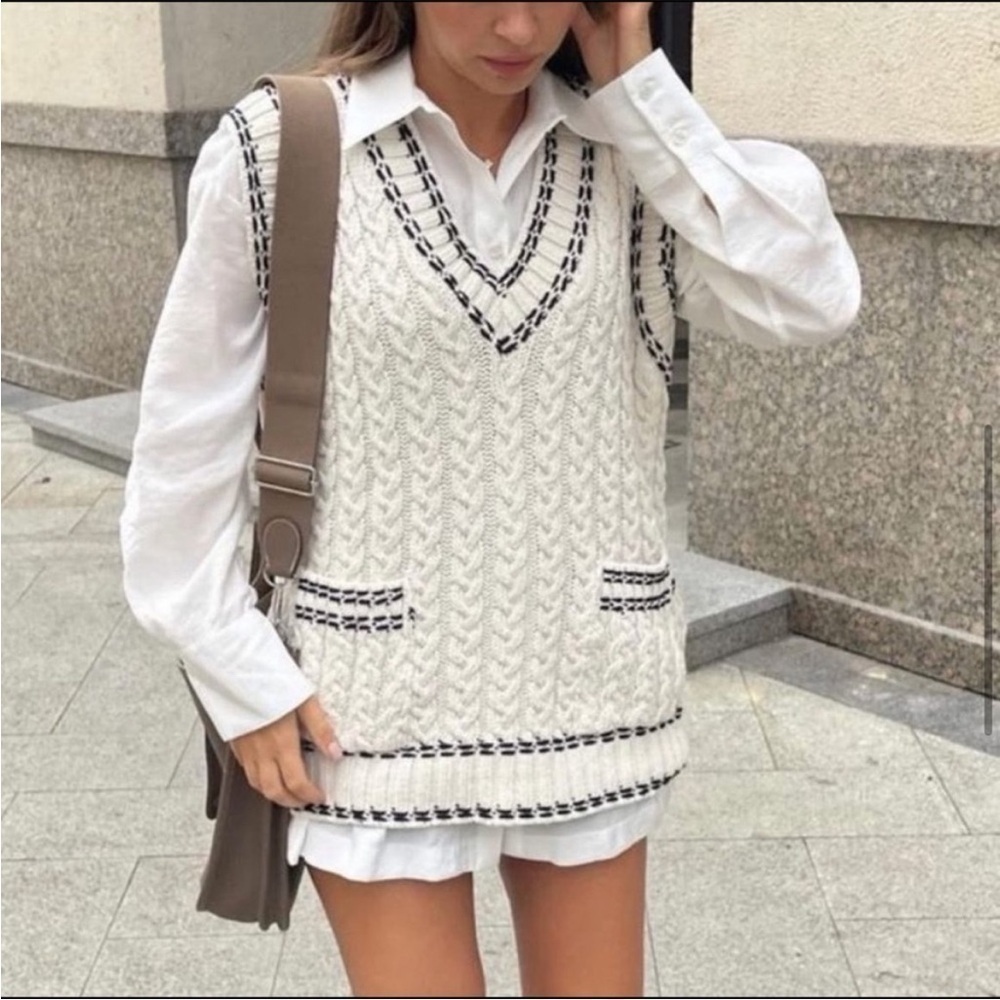 Zara SMALL Whip Stitch Knit Vest Blogger favorite white cream cotton blend